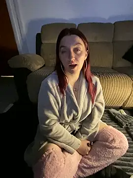 Snapshot of Stoner_BarbieXX chatting on 27, 2, 2025 Stoner BarbieXX online show from 27, 2, 2025