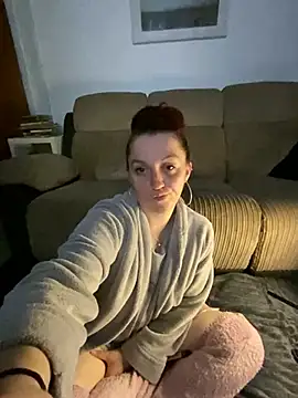 Snapshot of Stoner_BarbieXX chatting on 12, 3, 2025 Stoner BarbieXX online show from 12, 3, 2025