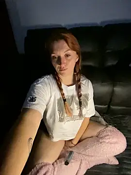 Snapshot of Stoner_BarbieXX chatting on 10, 9, 2025 Stoner BarbieXX online show from 10, 9, 2025