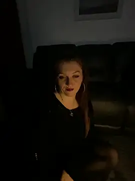 Snapshot of Stoner_BarbieXX chatting on 12, 10, 2025 Stoner BarbieXX online show from 12, 10, 2025