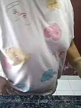 Snapshot of milf-kaira chatting on 28, 12, 2024 milf-kaira online show from 28, 12, 2024