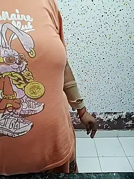 Snapshot of milf-kaira chatting on 15, 1, 2025 milf-kaira online show from 15, 1, 2025