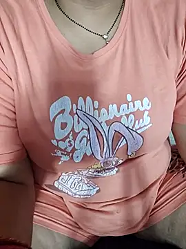 Snapshot of milf-kaira chatting on 19, 3, 2025 milf-kaira online show from 19, 3, 2025