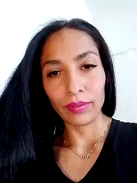 Snapshot of chloewildd_ chatting on 18, 12, 2024 chloewildd online show from 18, 12, 2024