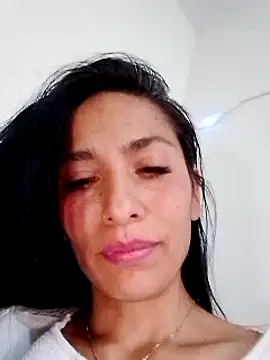 Snapshot of chloewildd_ chatting on 22, 12, 2024 chloewildd online show from 22, 12, 2024