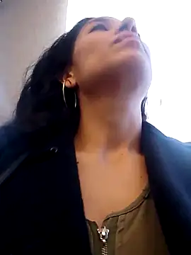 Snapshot of chloewildd_ chatting on 18, 2, 2025 chloewildd online show from 18, 2, 2025