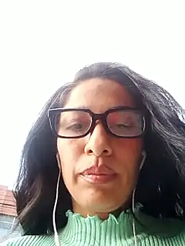 Snapshot of chloewildd_ chatting on 12, 9, 2025 chloewildd online show from 12, 9, 2025