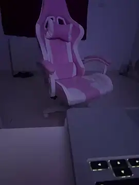 Snapshot of brithneysquirt chatting on 12, 1, 2025 brithneysquirt online show from 12, 1, 2025