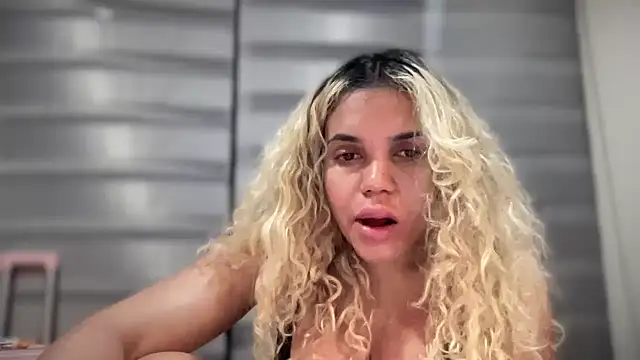brithneysquirt online show from 13, 5, 2026
