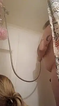 Snapshot of dncroys88 chatting on 28, 12, 2024 dncroys88 online show from 28, 12, 2024