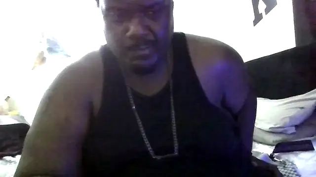 Snapshot of BigBossaNova69 chatting on 15, 12, 2025 BigBossaNova69 online show from 15, 12, 2025