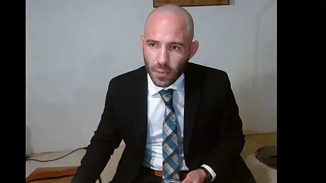 Snapshot of TheNakedPreacher chatting on 15, 12, 2024 TheNakedPreacher online show from 15, 12, 2024