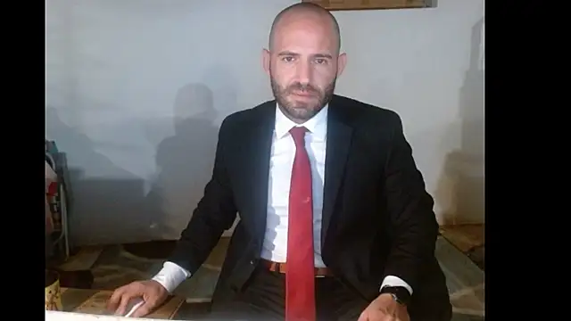 Snapshot of TheNakedPreacher chatting on 6, 1, 2025 TheNakedPreacher online show from 6, 1, 2025