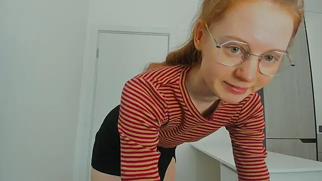 Snapshot of Fire_Luna chatting on 20, 2, 2025 Fire Luna online show from 20, 2, 2025