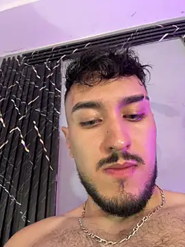 Snapshot of Zionmattis chatting on 5, 4, 2026 Zionmattis online show from 5, 4, 2026