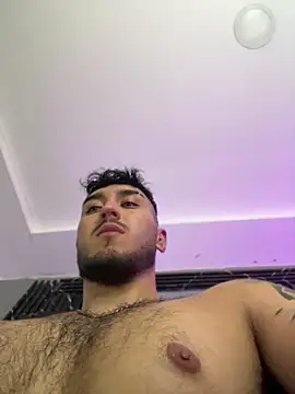 Snapshot of Zionmattis chatting on 15, 4, 2026 Zionmattis online show from 15, 4, 2026