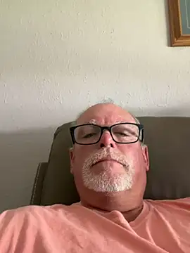 Snapshot of wildrocket02 chatting on 15, 5, 2026 wildrocket02 online show from 15, 5, 2026