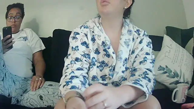 vanilla chocolate23 online show from 18, 9, 2025