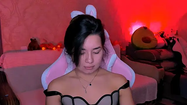 Snapshot of Swee_Alicee chatting on 17, 9, 2025 Swee Alicee online show from 17, 9, 2025