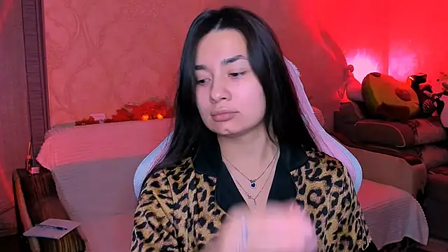 Snapshot of Swee_Alicee chatting on 6, 10, 2025 Swee Alicee online show from 6, 10, 2025