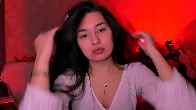 Snapshot of Swee_Alicee chatting on 14, 10, 2025 Swee Alicee online show from 14, 10, 2025