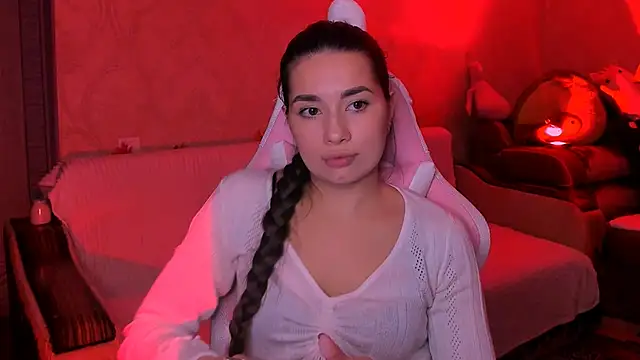 Snapshot of Swee_Alicee chatting on 5, 12, 2025 Swee Alicee online show from 5, 12, 2025