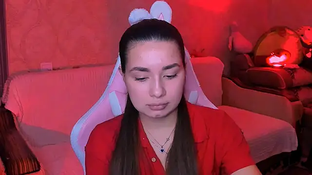 Snapshot of Swee_Alicee chatting on 16, 12, 2025 Swee Alicee online show from 16, 12, 2025