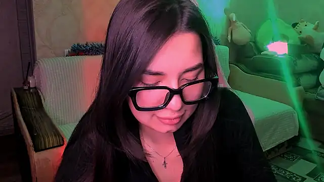 Snapshot of Swee_Alicee chatting on 12, 1, 2026 Swee Alicee online show from 12, 1, 2026