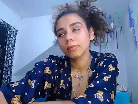 Snapshot of diamonmeli chatting on 22, 1, 2025 diamonmeli online show from 22, 1, 2025