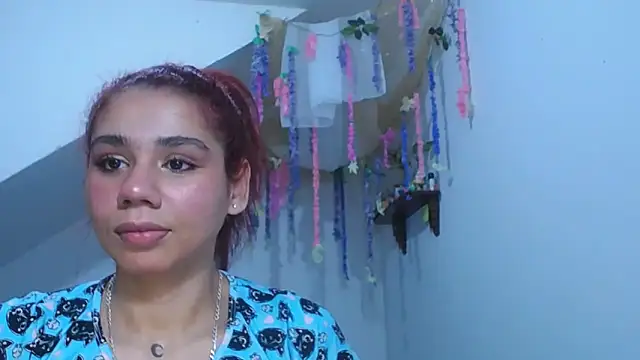 Snapshot of diamonmeli chatting on 11, 3, 2025 diamonmeli online show from 11, 3, 2025