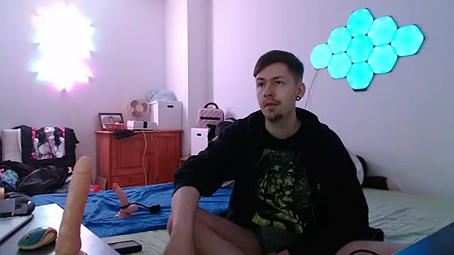 Snapshot of jonny-bisexual chatting on 25, 12, 2024 jonny-bisexual online show from 25, 12, 2024