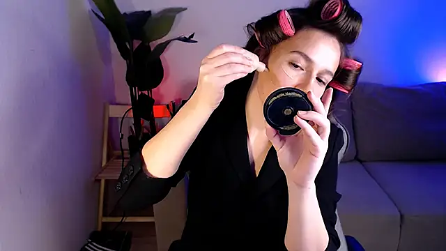 Snapshot of M_Sensual chatting on 4, 12, 2025 M Sensual online show from 4, 12, 2025