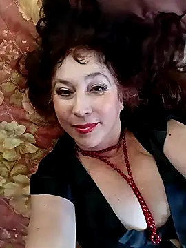 Snapshot of GypsyEsmeralda chatting on 6, 1, 2025 GypsyEsmeralda online show from 6, 1, 2025