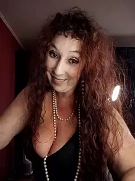 Snapshot of GypsyEsmeralda chatting on 10, 9, 2025 GypsyEsmeralda online show from 10, 9, 2025