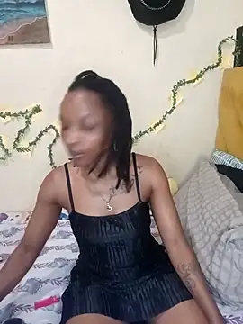 Snapshot of FreakySag_8888 chatting on 2, 11, 2025 FreakySag 8888 online show from 2, 11, 2025