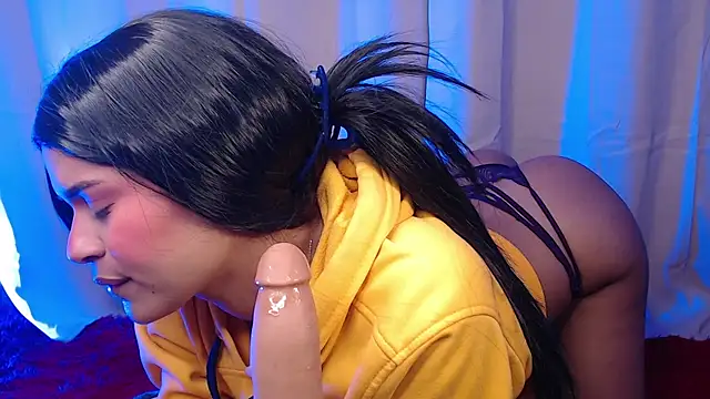 Snapshot of Annyjhonson chatting on 24, 1, 2025 Annyjhonson online show from 24, 1, 2025