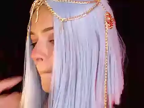 Snapshot of Annyjhonson chatting on 10, 3, 2025 Annyjhonson online show from 10, 3, 2025