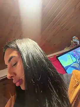 Anily Lovely online show from 16, 2, 2026