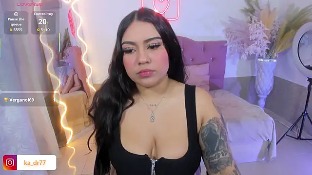 kendra tay online show from 4, 2, 2026