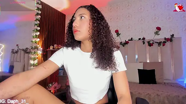 Daphnne tay online show from 1, 3, 2026