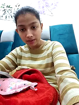 Snapshot of Aleena_Rai chatting on 8, 12, 2024 Aleena Rai online show from 8, 12, 2024