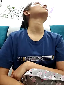 Snapshot of Aleena_Rai chatting on 24, 12, 2024 Aleena Rai online show from 24, 12, 2024