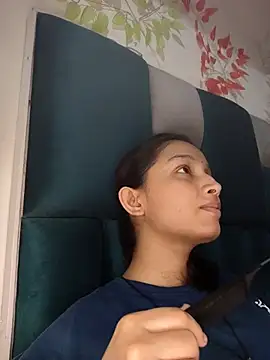 Snapshot of Aleena_Rai chatting on 11, 9, 2025 Aleena Rai online show from 11, 9, 2025