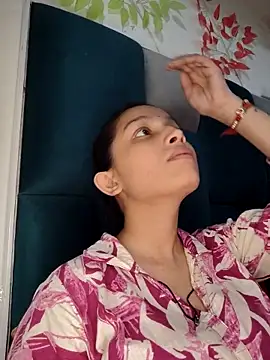 Snapshot of Aleena_Rai chatting on 13, 9, 2025 Aleena Rai online show from 13, 9, 2025