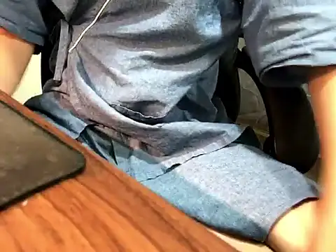 Snapshot of Ryan67533 chatting on 3, 11, 2025 Ryan67533 online show from 3, 11, 2025