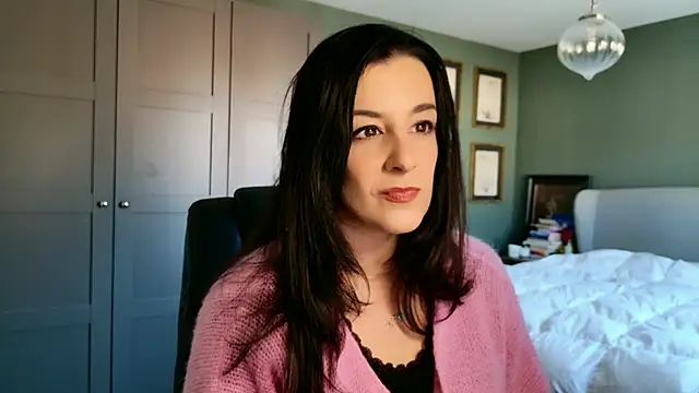 flatwhite0 online show from 26, 3, 2026