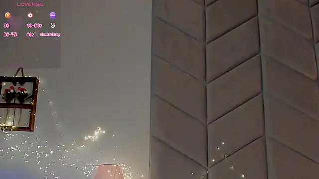 Snapshot of Jessie_Roy chatting on 5, 2, 2025 Jessie Roy online show from 5, 2, 2025