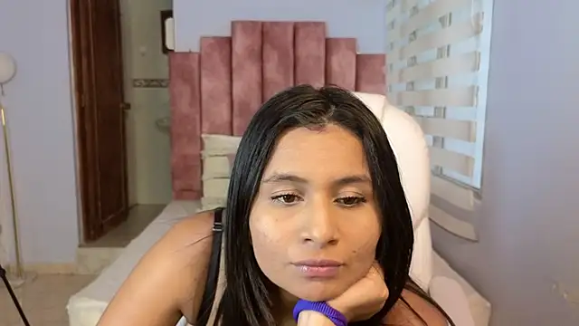 Snapshot of lou_rosse_ chatting on 13, 12, 2024 lou rosse  online show from 13, 12, 2024