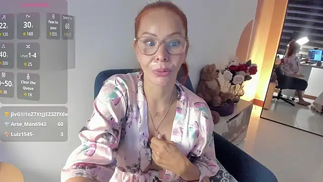 Snapshot of AvaCollinss chatting on 3, 11, 2025 AvaCollinss online show from 3, 11, 2025