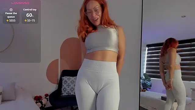 Snapshot of AvaCollinss chatting on 19, 12, 2025 AvaCollinss online show from 19, 12, 2025